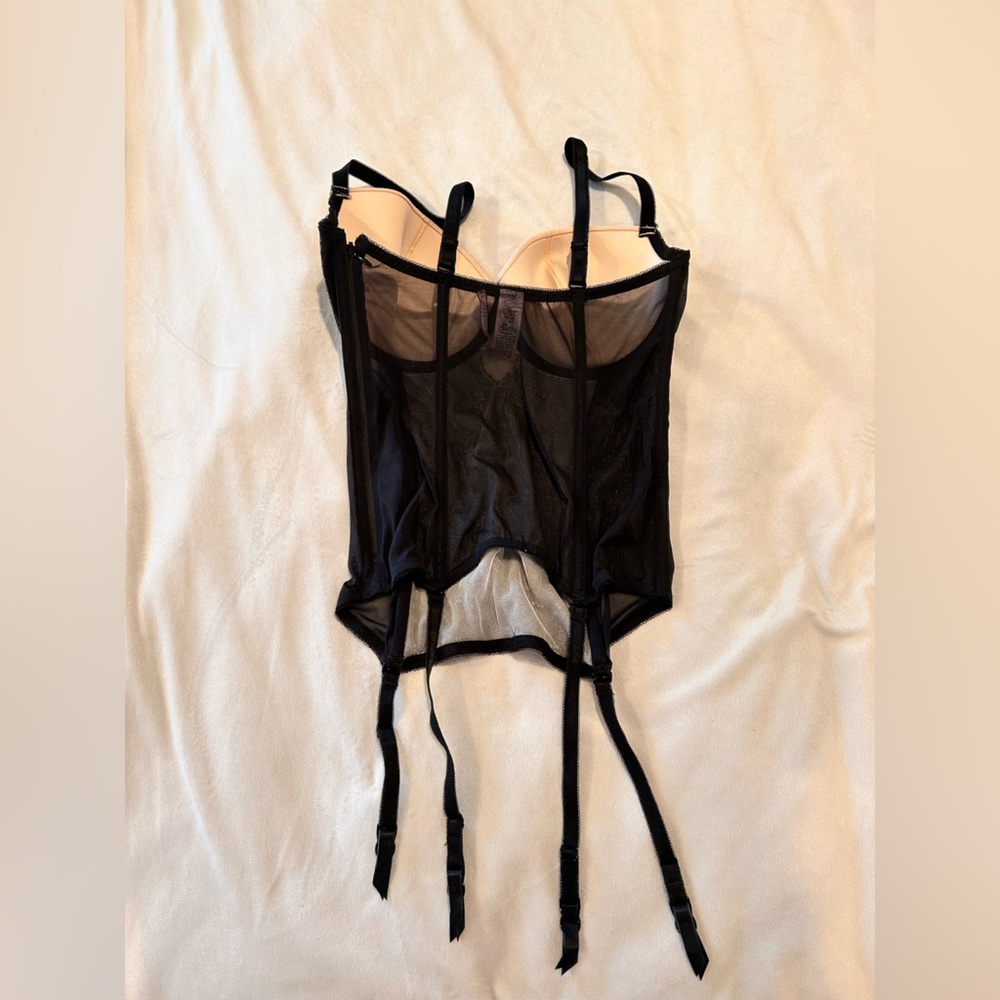 Victoria’s secret 36D Lace Corset Bustier Like New black/tan - Picture 7 of 7